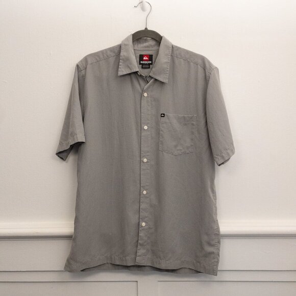 Quiksilver Gray Short Sleeve Button-Up Shirt Small Rayon Blend Casual Surf - Picture 1 of 4